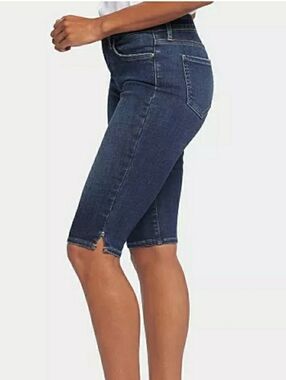 NYDJ Side Slit Bike Capri Jeans inThe Color  Inspire. Size: 10